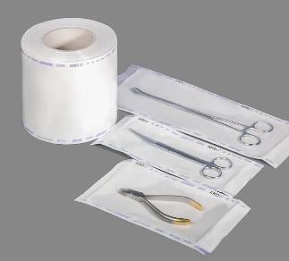 كيف تعمل مادة Tyvek على تعزيز خصائص الحاجز الميكروبي لعبوات التعقيم؟